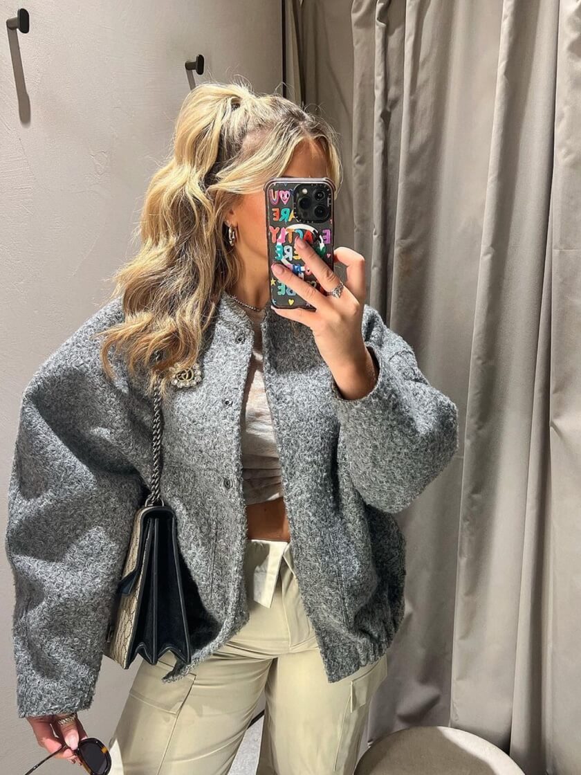 Elegantly Styled Jacket for Everyday Wear