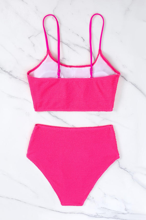 Well Tailored Bikini with a Graceful Silhouette