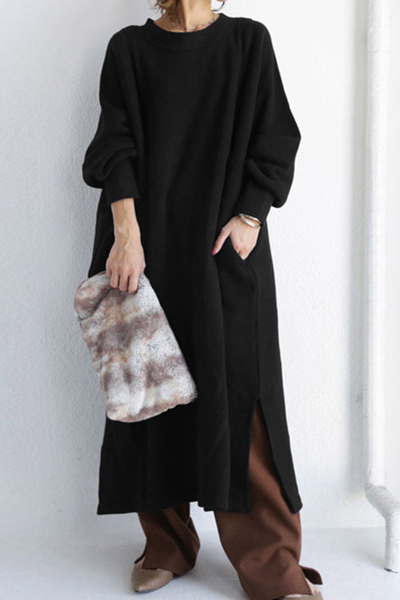 Effortlessly Elegant Dress with a Timeless Design