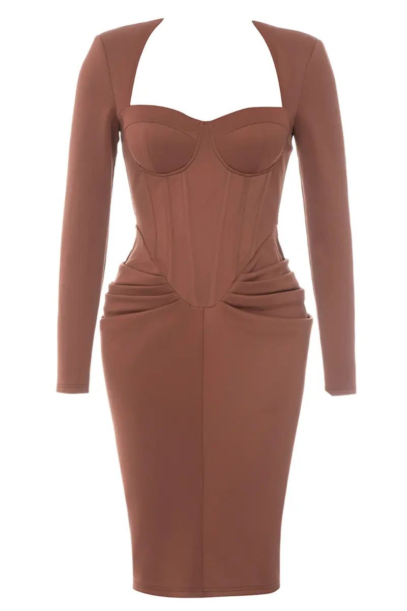 Beautifully Crafted Dress in a Classic Style