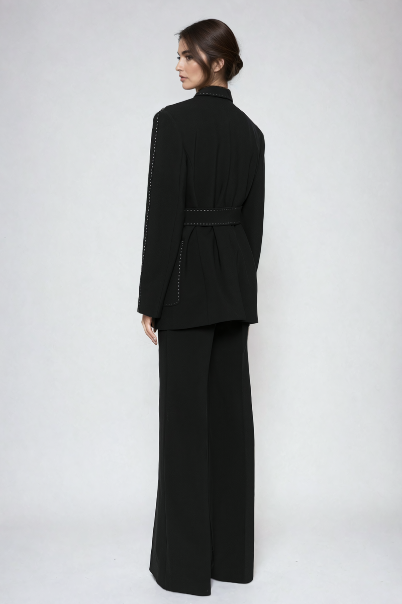 Classic Vintage Pants with a Flattering Fit