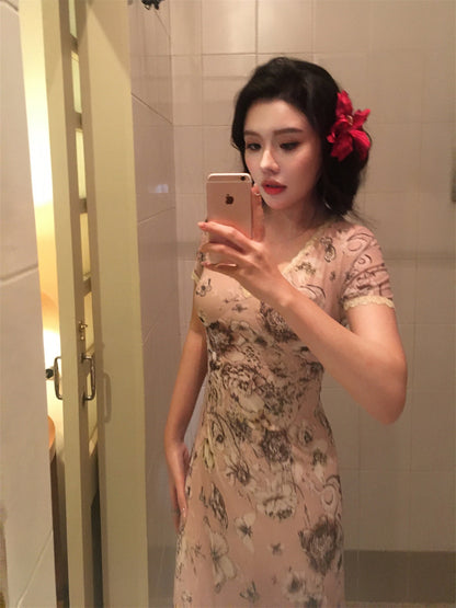 Classic Vintage & Enduringly Stylish Dress