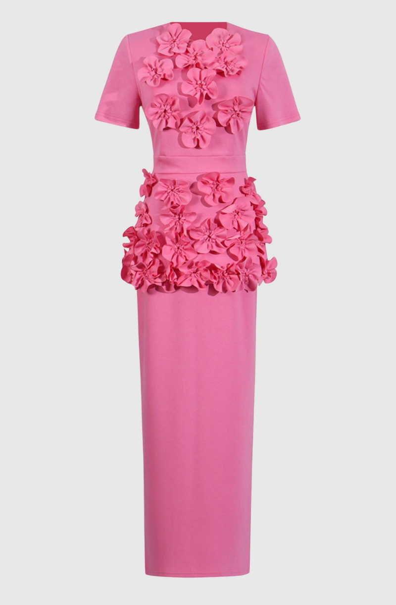 Effortlessly Elegant Garment with a Timeless Design