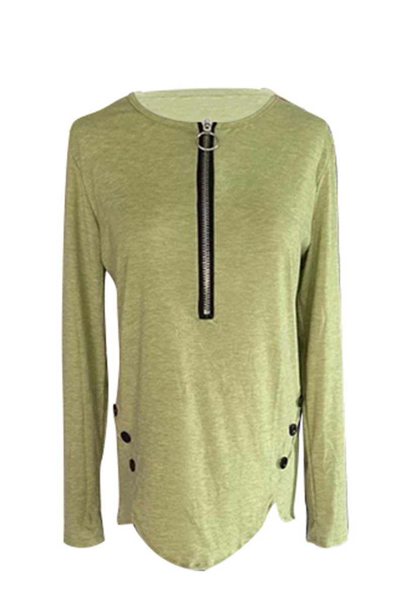 Polished Top with an Effortless Classic Look
