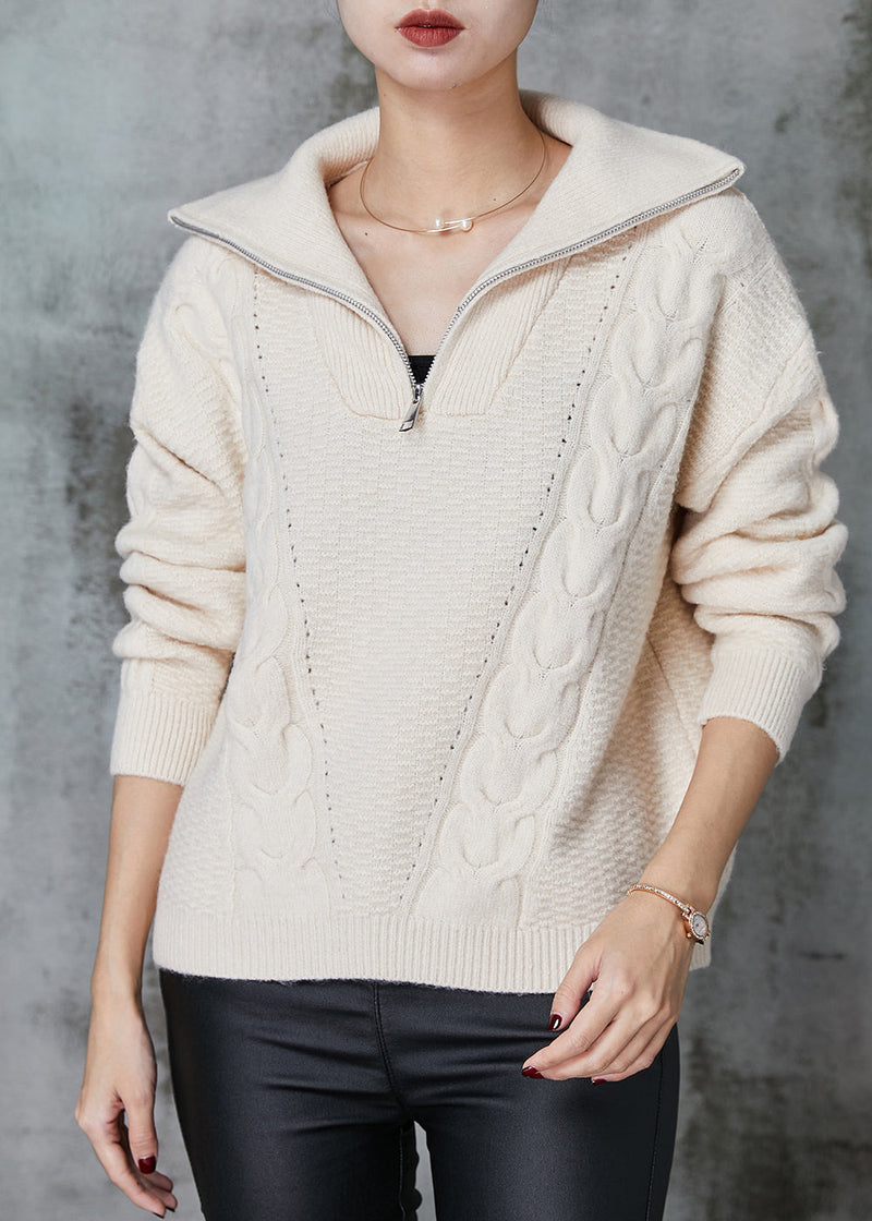 Well Tailored Sweater with a Graceful Silhouette