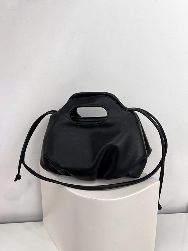 Well Tailored Bag with a Graceful Silhouette