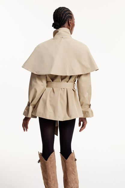 Effortlessly Elegant Coat with a Timeless Design