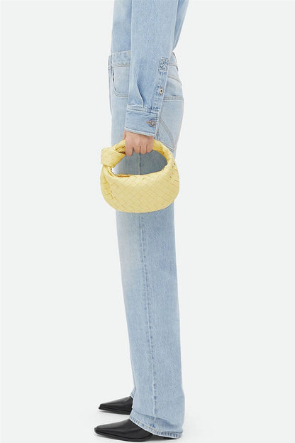 Beautifully Crafted Bag in a Classic Style