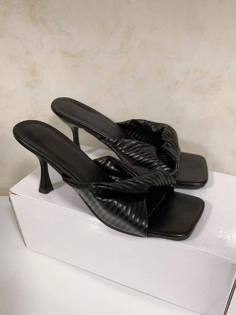 Beautifully Finished Sandals in a Timeless Design