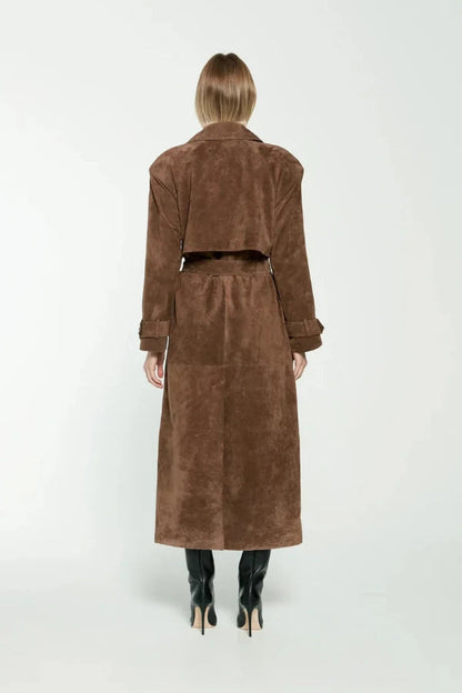 Elegantly Styled Coat for Everyday Wear
