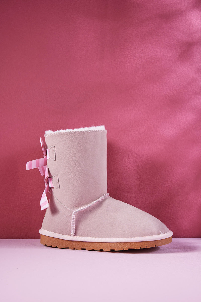 Polished Boots with an Effortless Classic Look