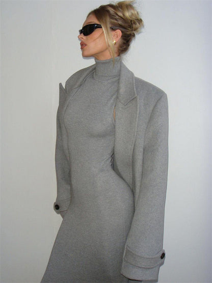 Well Tailored Dress with a Graceful Silhouette