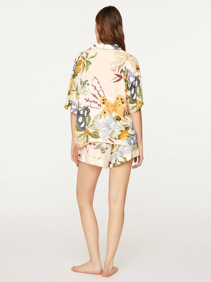 Well Tailored Shirt with a Graceful Silhouette
