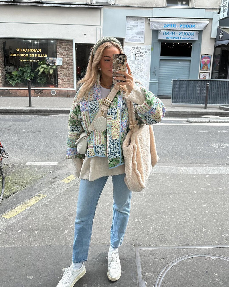 Effortlessly Elegant Jacket with a Timeless Design