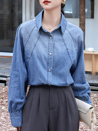 Classic Vintage Blouse with a Flattering Fit