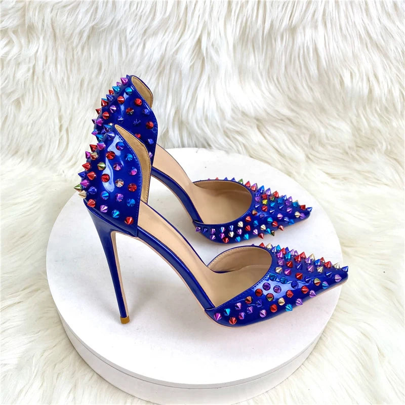 Well Tailored Sandals with a Graceful Silhouette
