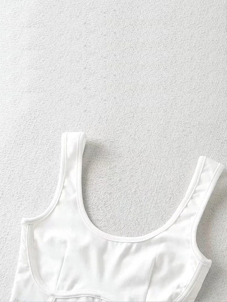 Effortlessly Elegant Top with a Timeless Design