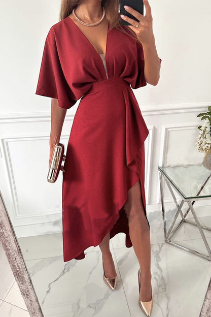 Effortlessly Elegant Dress with a Timeless Design
