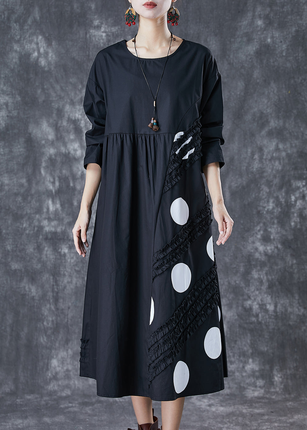 Gracefully Styled Dress for Any Occasion