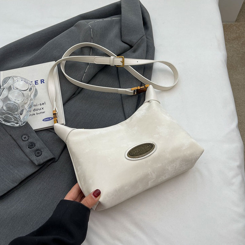 Effortlessly Elegant Bag with a Timeless Design