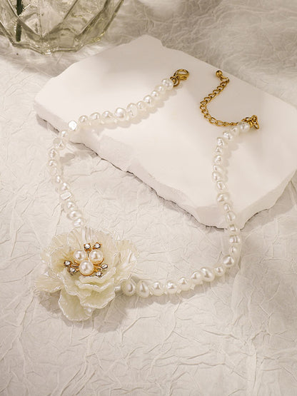 Well Tailored Garment with a Graceful Silhouette