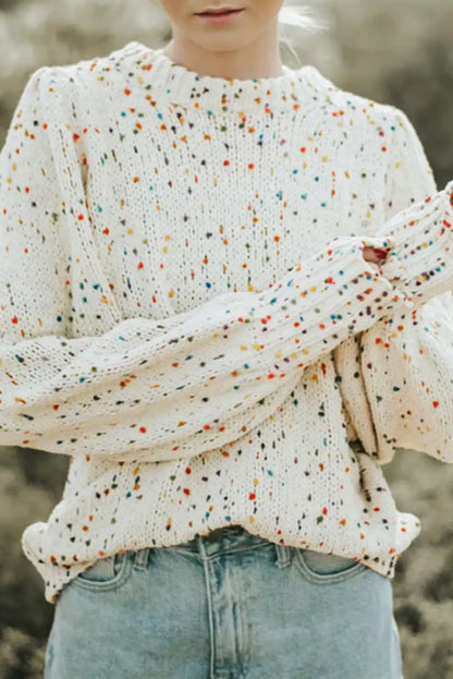 Effortlessly Elegant Sweater with a Timeless Design