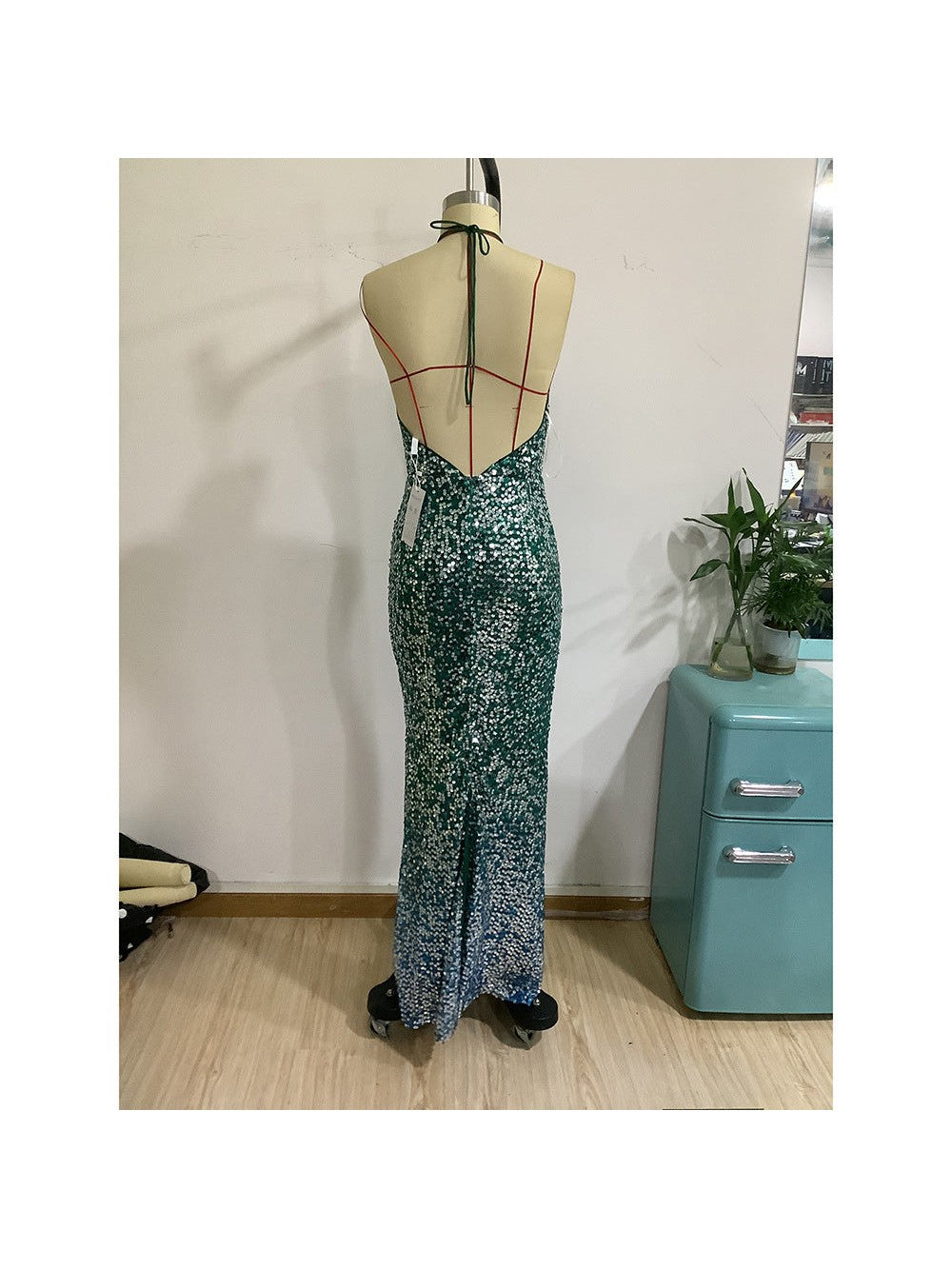 Classic Vintage & Enduringly Stylish Dress