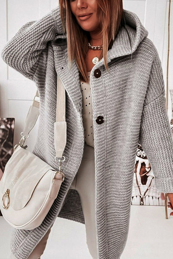 Well Tailored Cardigan with a Graceful Silhouette