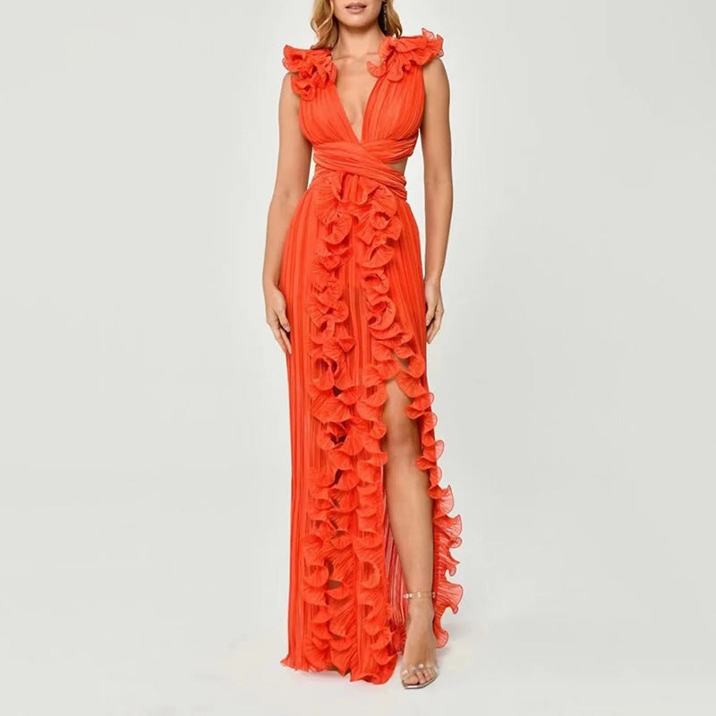 Well Tailored Dress with a Graceful Silhouette