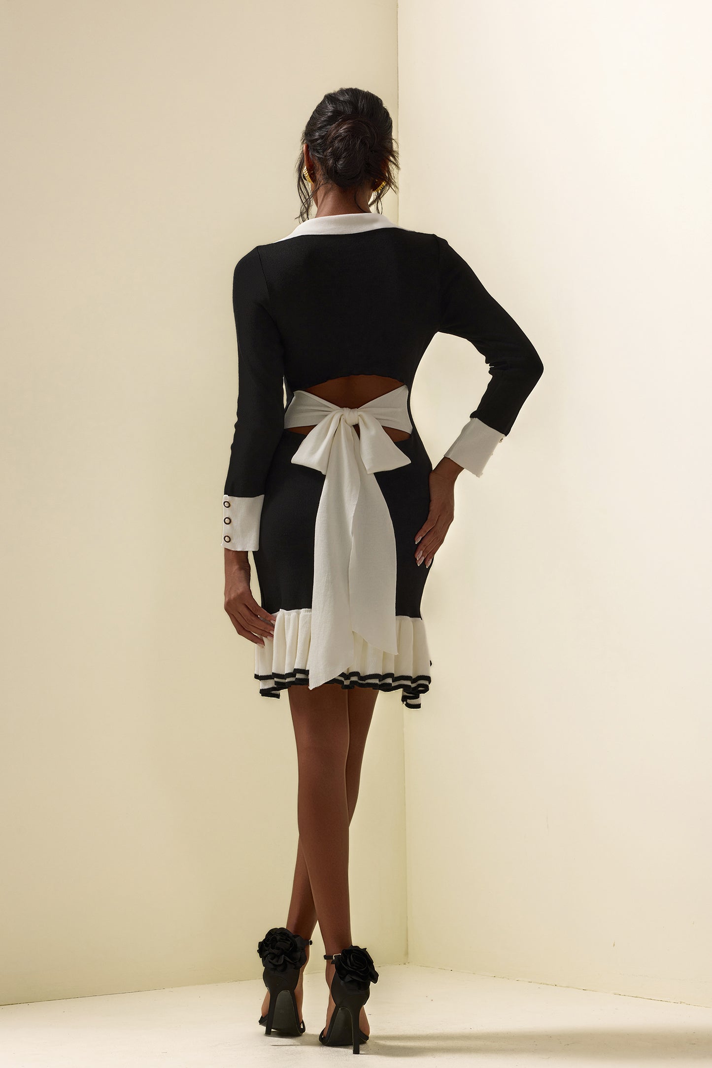 Gracefully Styled Dress for Any Occasion