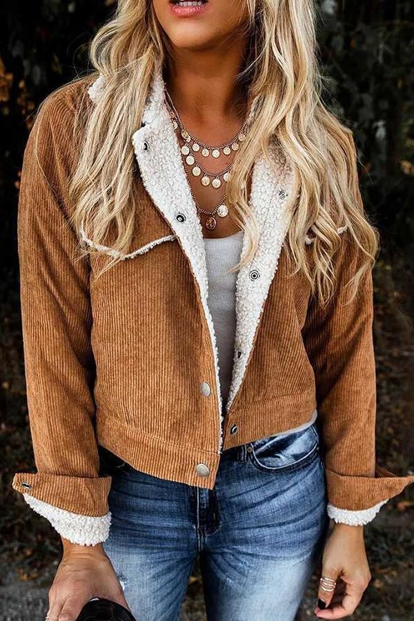 Gracefully Styled Coat for Any Occasion