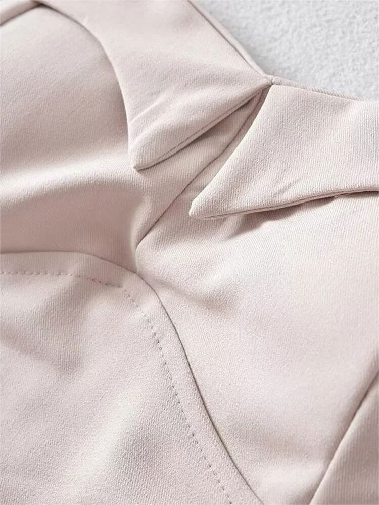 Classic Vintage & Enduringly Stylish Top