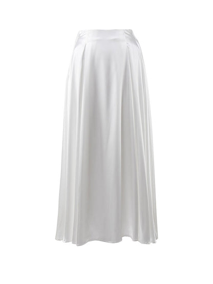 Effortlessly Elegant Garment with a Timeless Design