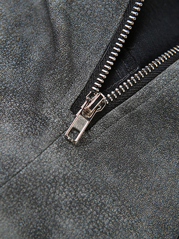 Effortlessly Elegant Trousers with a Timeless Design