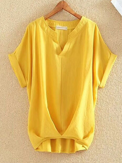Well Tailored T-Shirt with a Graceful Silhouette