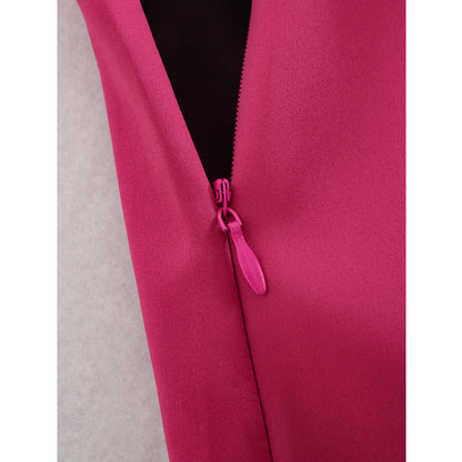Effortlessly Elegant Garment with a Timeless Design