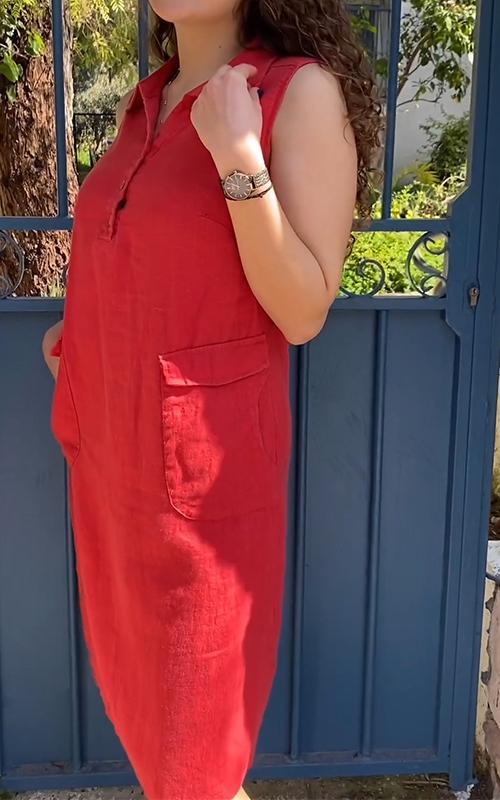 Beautifully Finished Dress in a Timeless Design