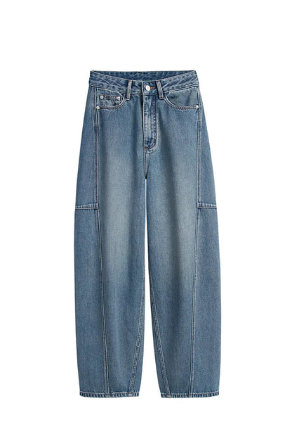 Sophisticated Garment with a Clean Classic Look