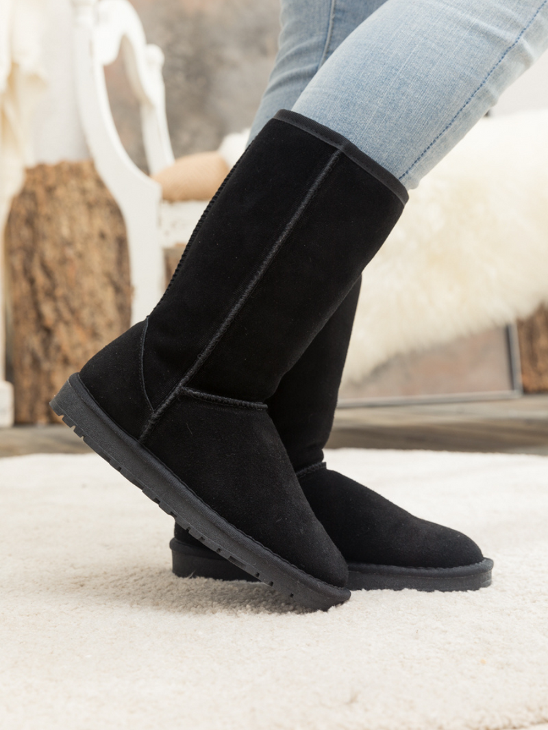 Polished Boots with an Effortless Classic Look