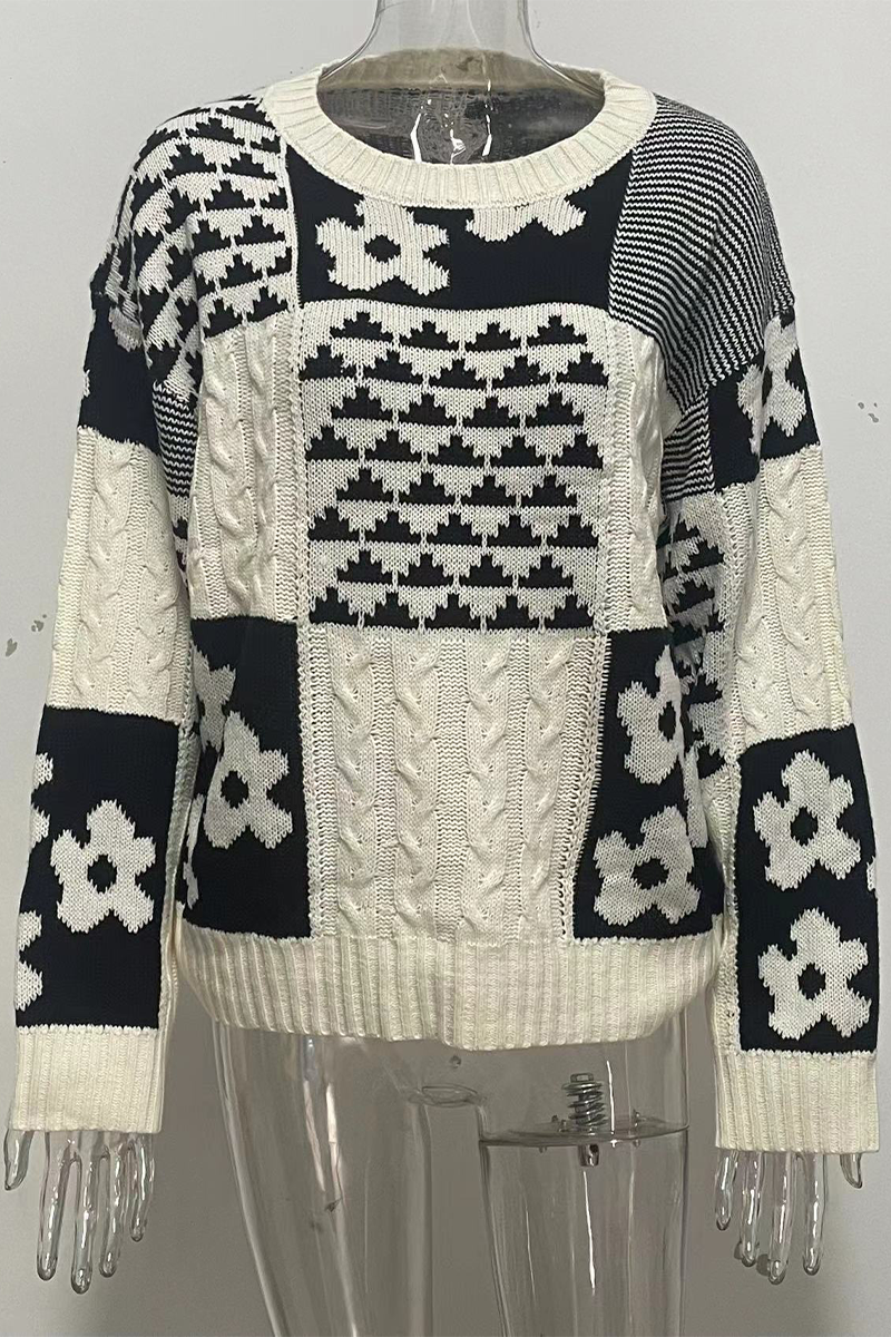 Effortlessly Elegant Sweater with a Timeless Design