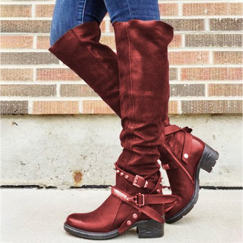 Beautifully Finished Boots in a Timeless Design