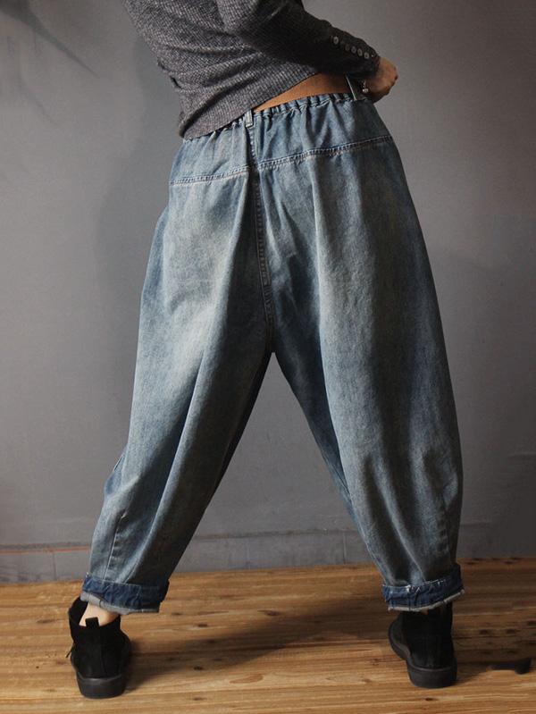Well Tailored Pants with a Graceful Silhouette
