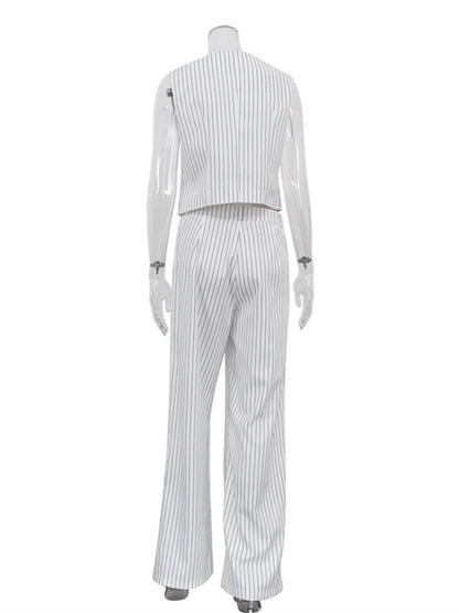 Sophisticated Pants with a Clean Classic Look