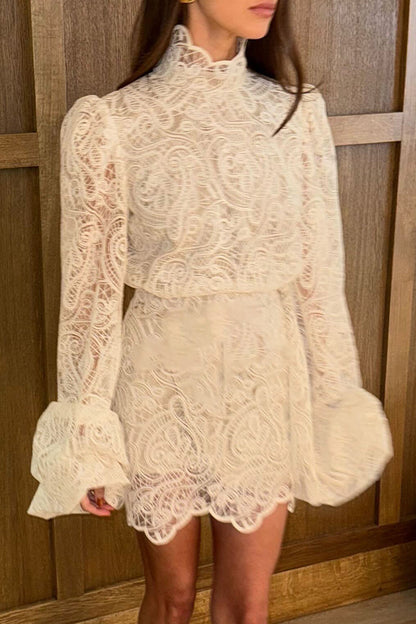 Sophisticated Garment with a Clean Classic Look
