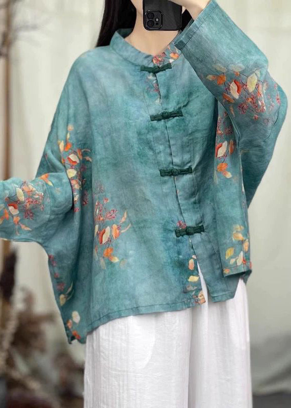 Classic Vintage Coat with a Flattering Fit