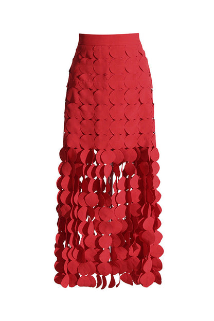 Well Tailored Garment with a Graceful Silhouette