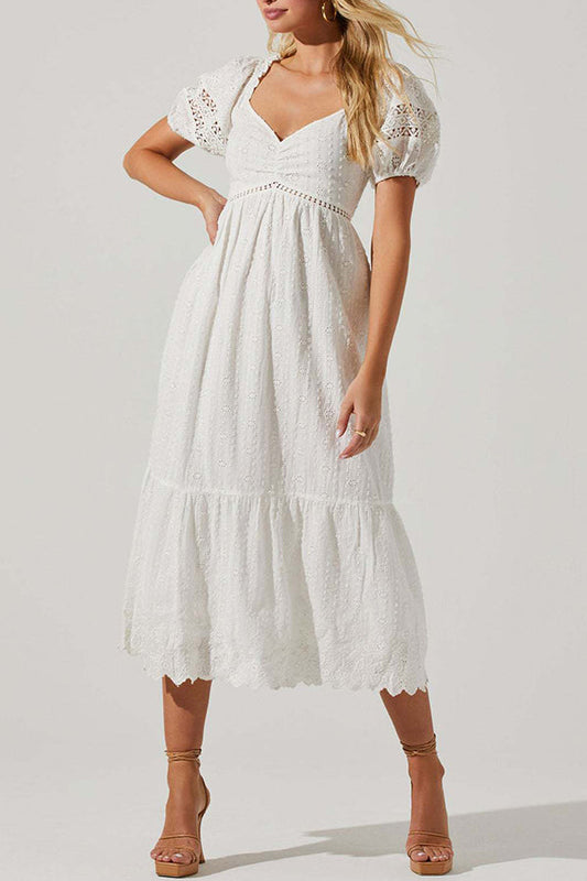 Sophisticated Dress with a Clean Classic Look