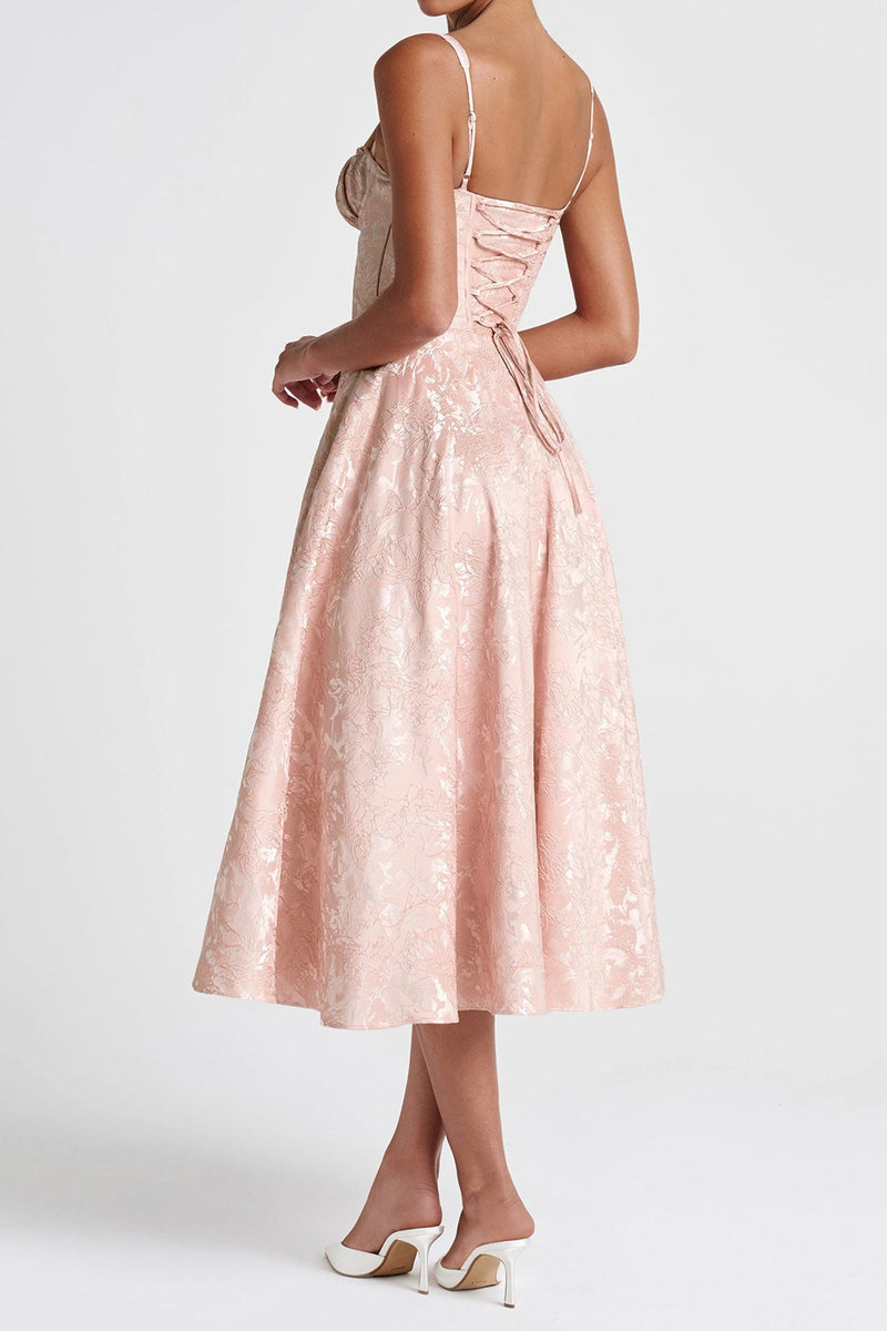 Beautifully Finished Dress in a Timeless Design