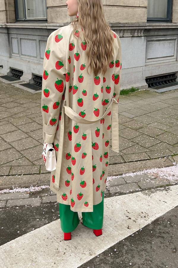 Beautifully Finished Coat in a Timeless Design