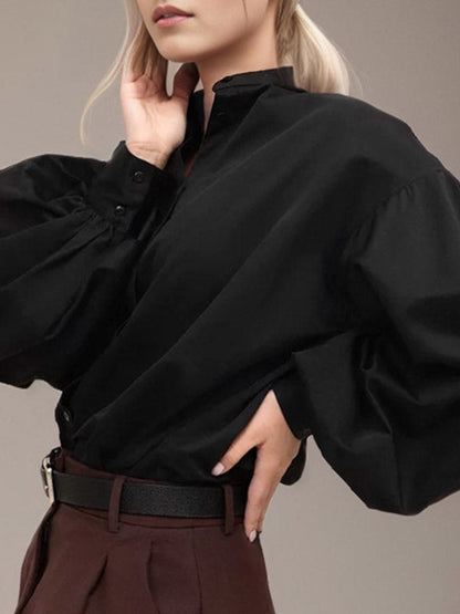 Sophisticated Blouse with a Clean Classic Look